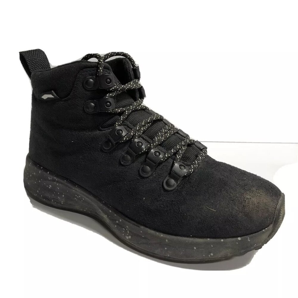 Native Men’s Apex 2.0, Black Hiking Lace Up Boots, Size 5M